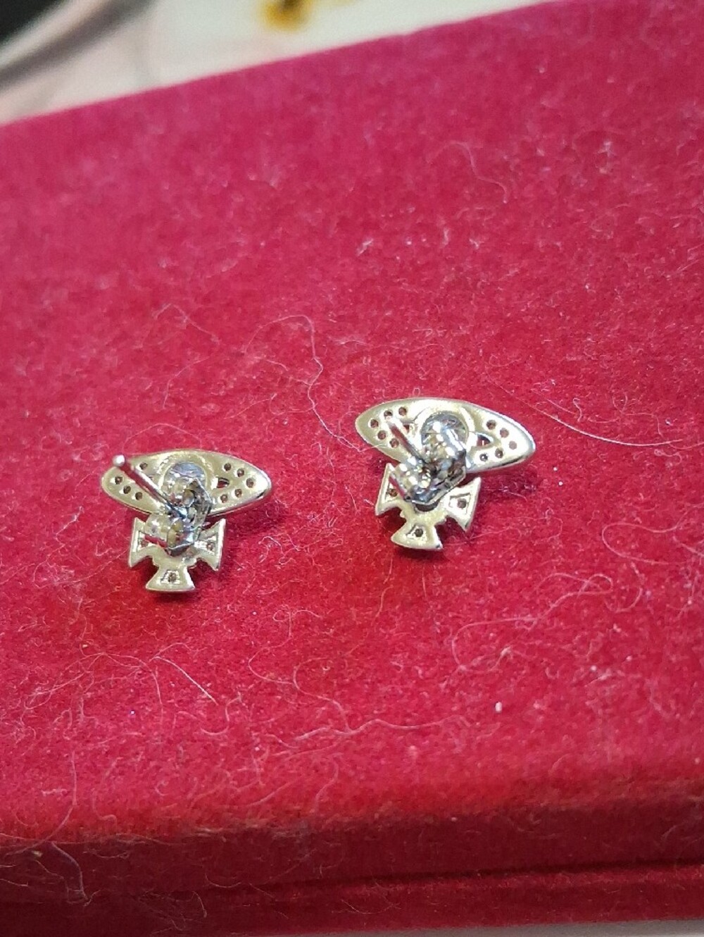 Vivienne Westwood Silver Orb Crystal Stud Earrings - Picture 2 of 3